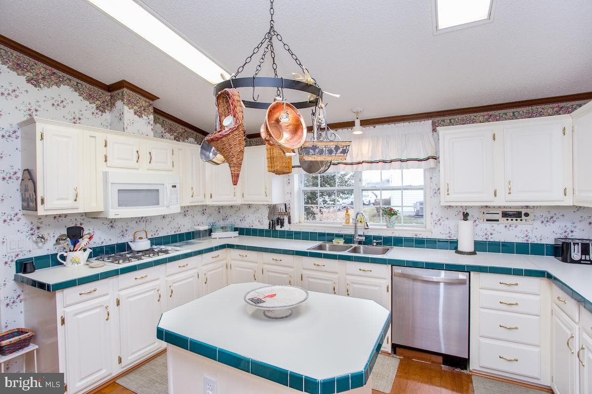 1113 Harvest Lane photo 12