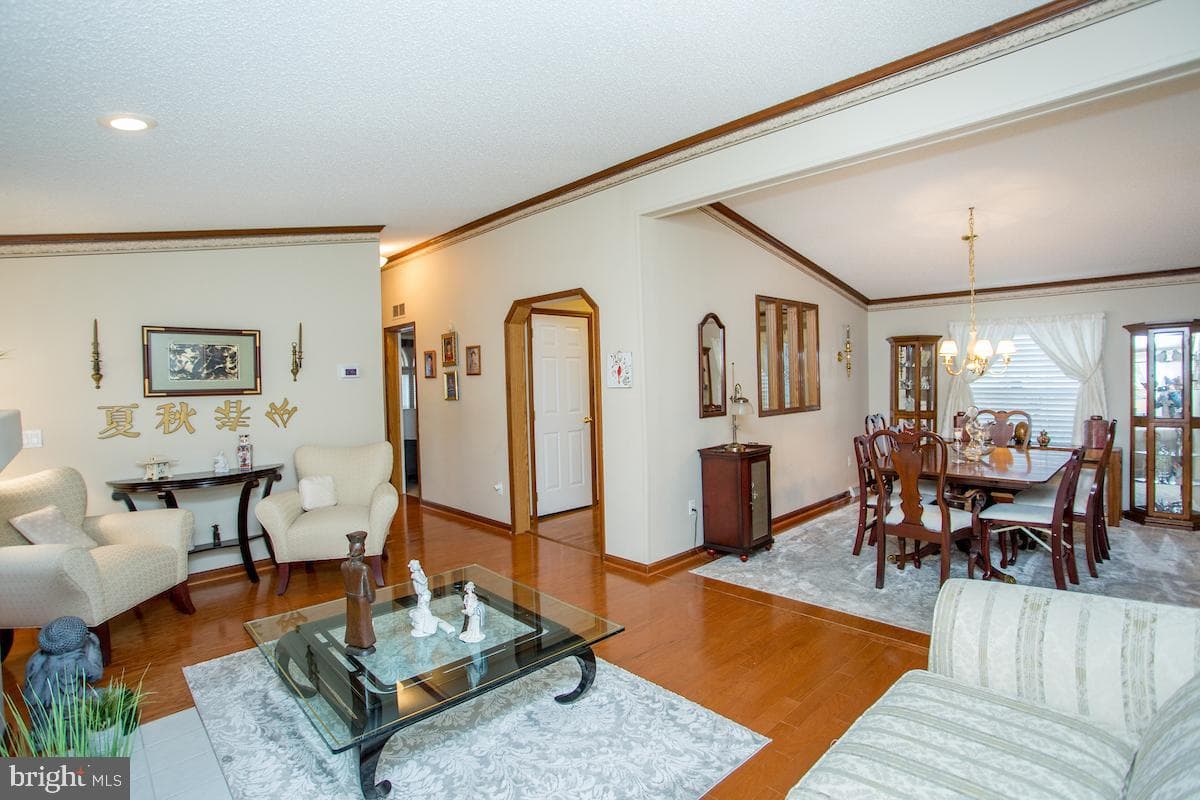 1113 Harvest Lane photo 7