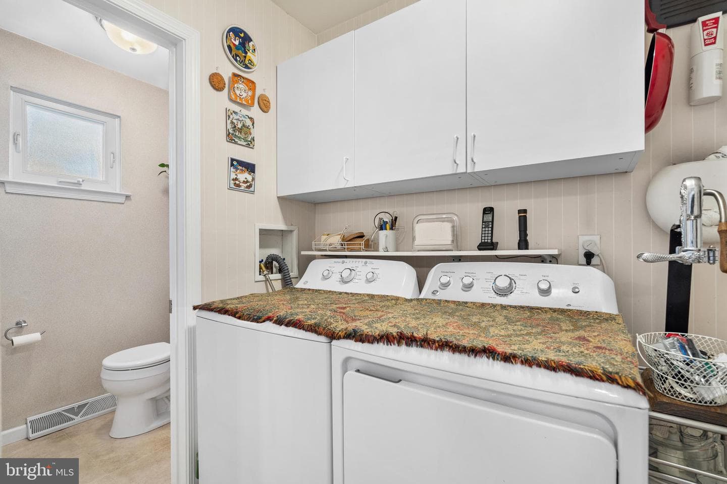 1559 Specht Place photo 7