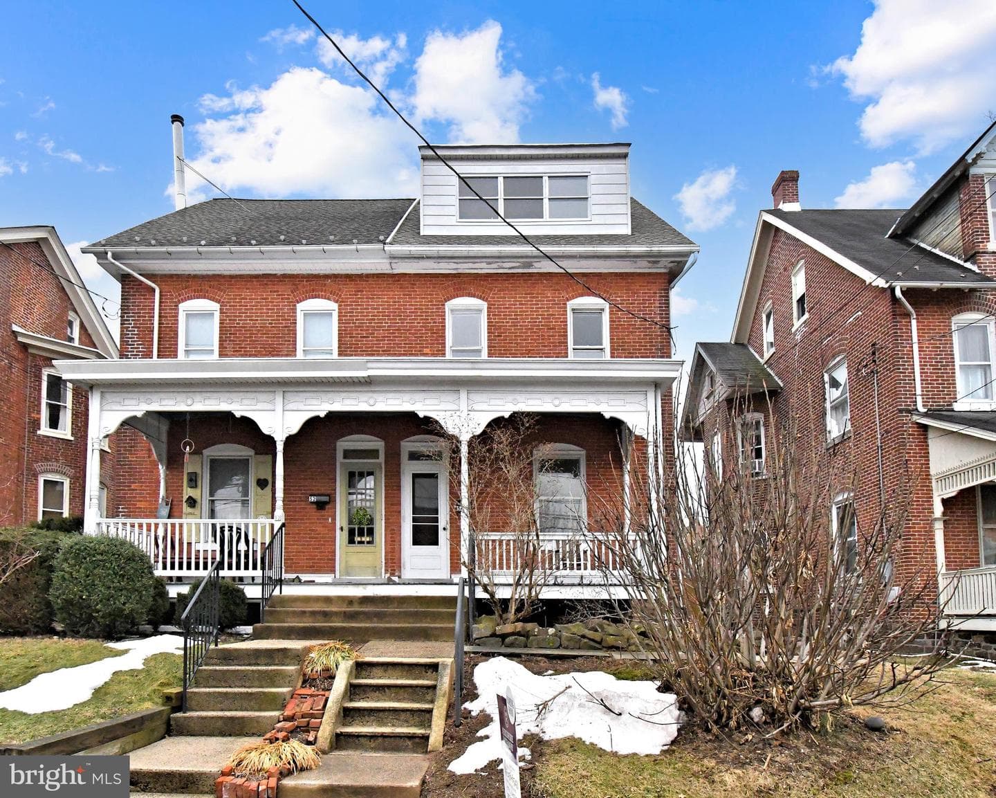 54 W Chestnut Street photo 1