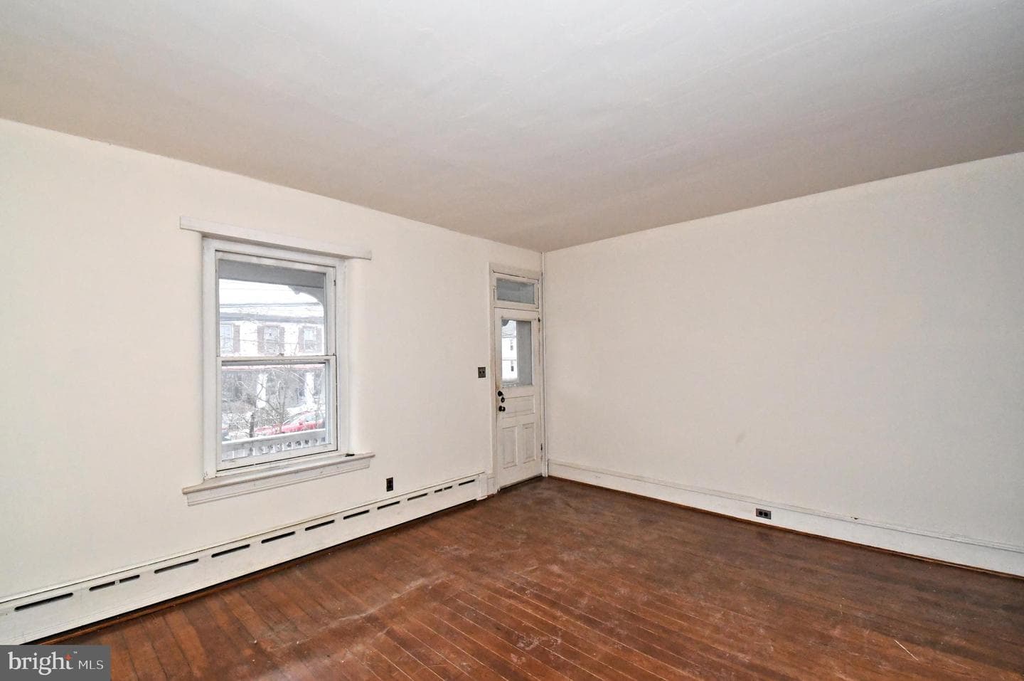 54 W Chestnut Street photo 11