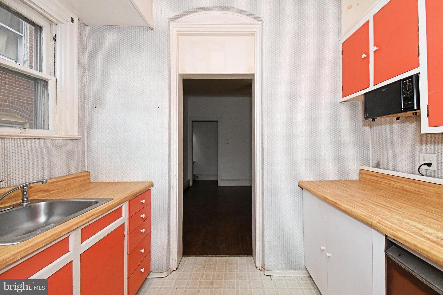 54 W Chestnut Street photo 24