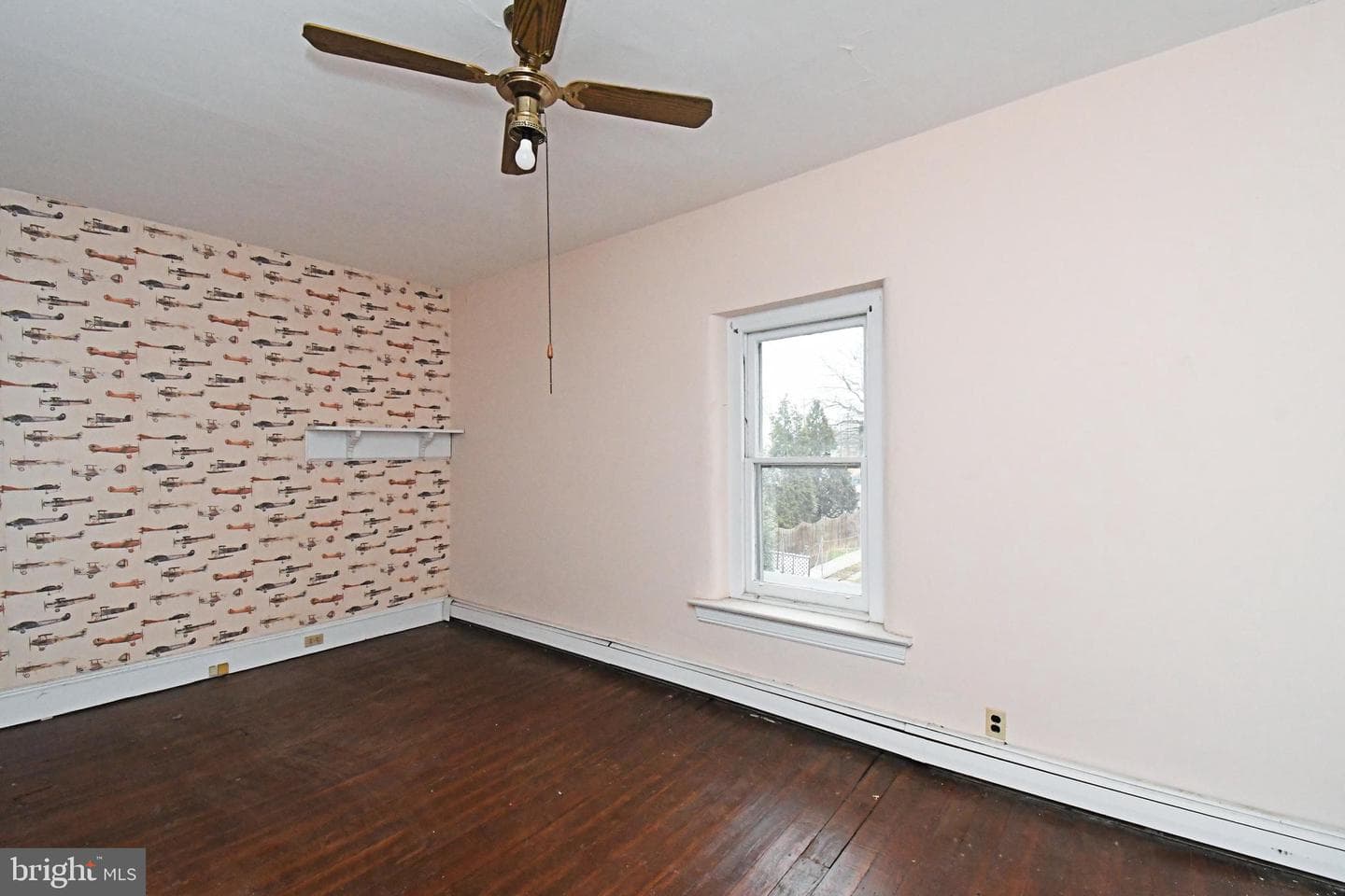 54 W Chestnut Street photo 29