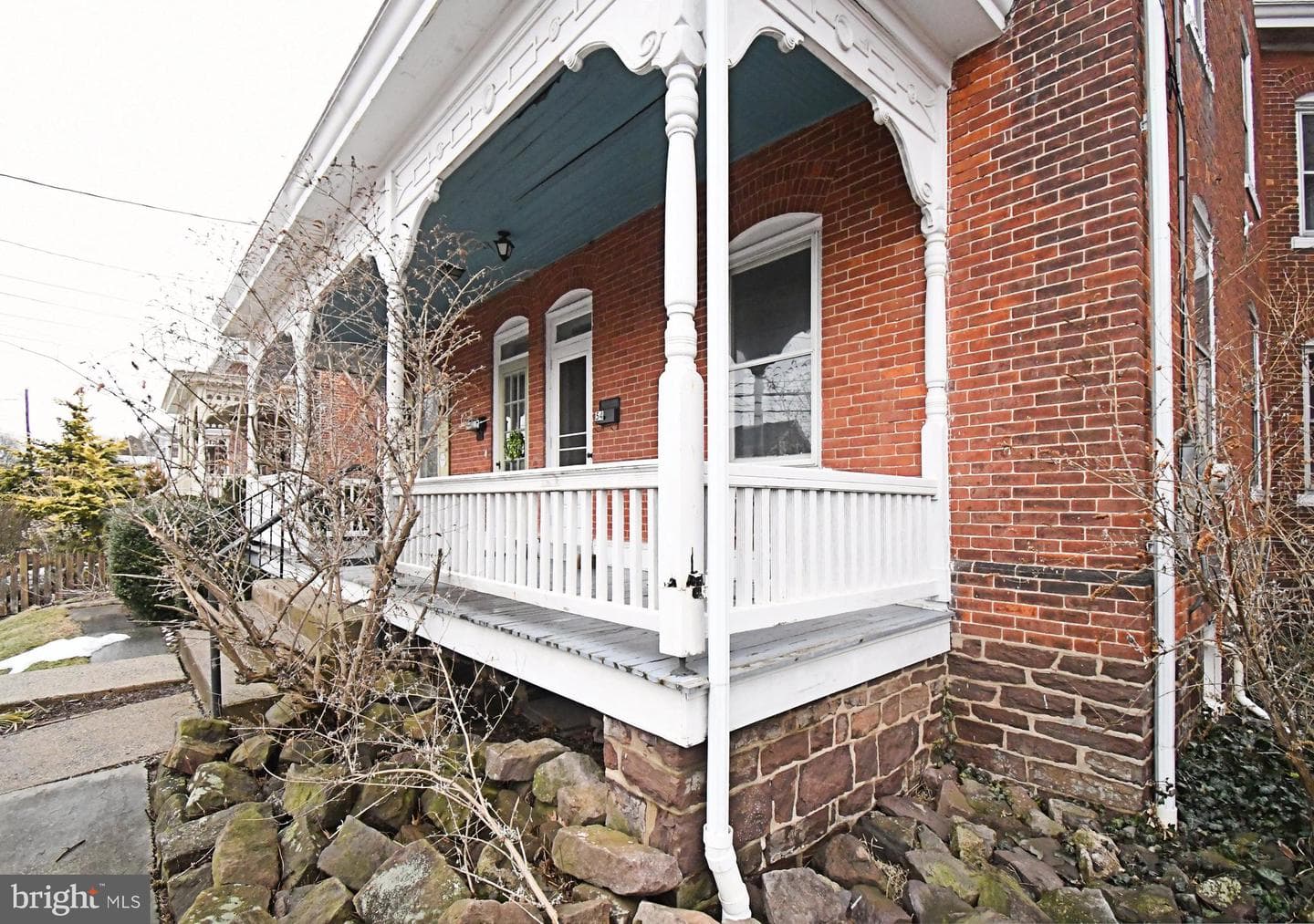 54 W Chestnut Street photo 5
