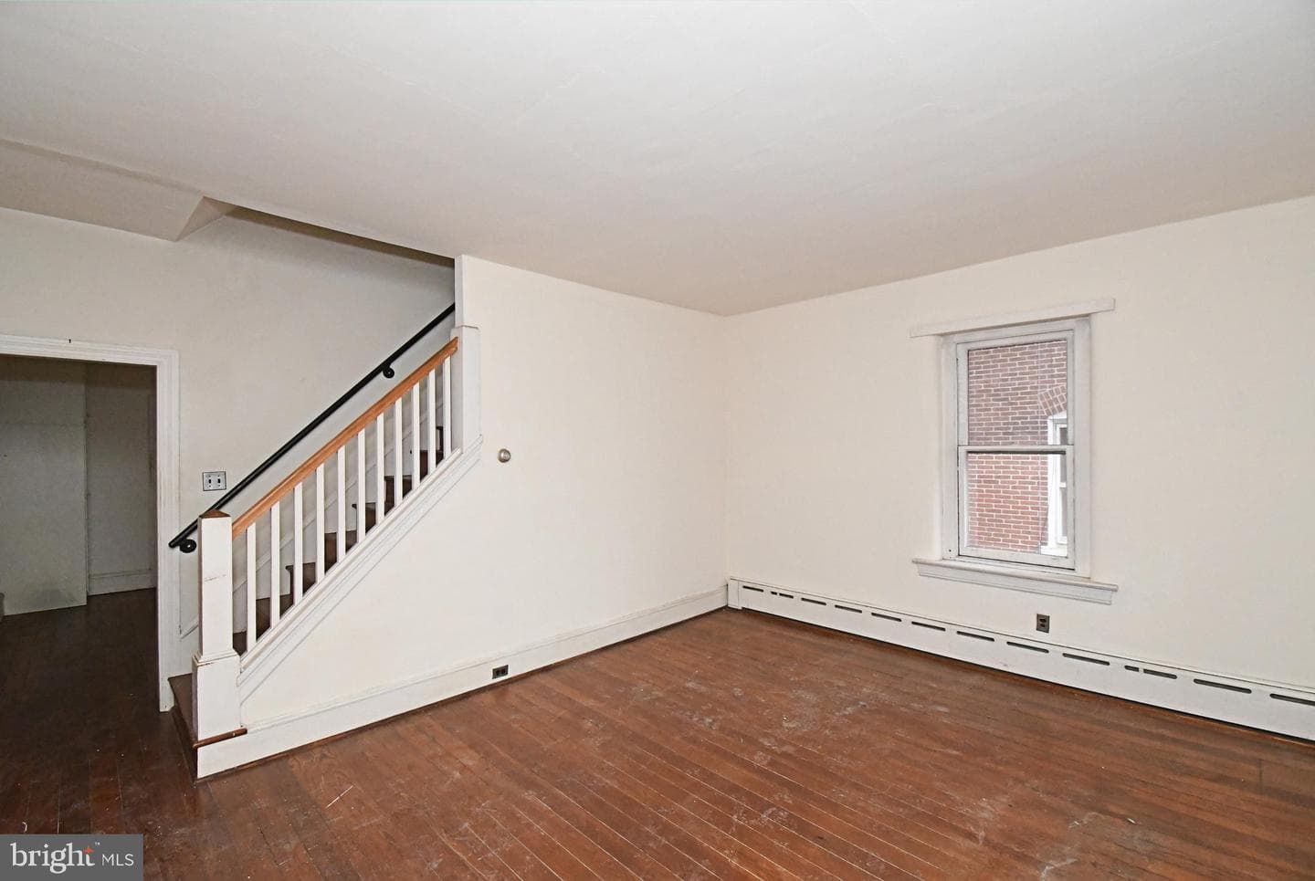 54 W Chestnut Street photo 9