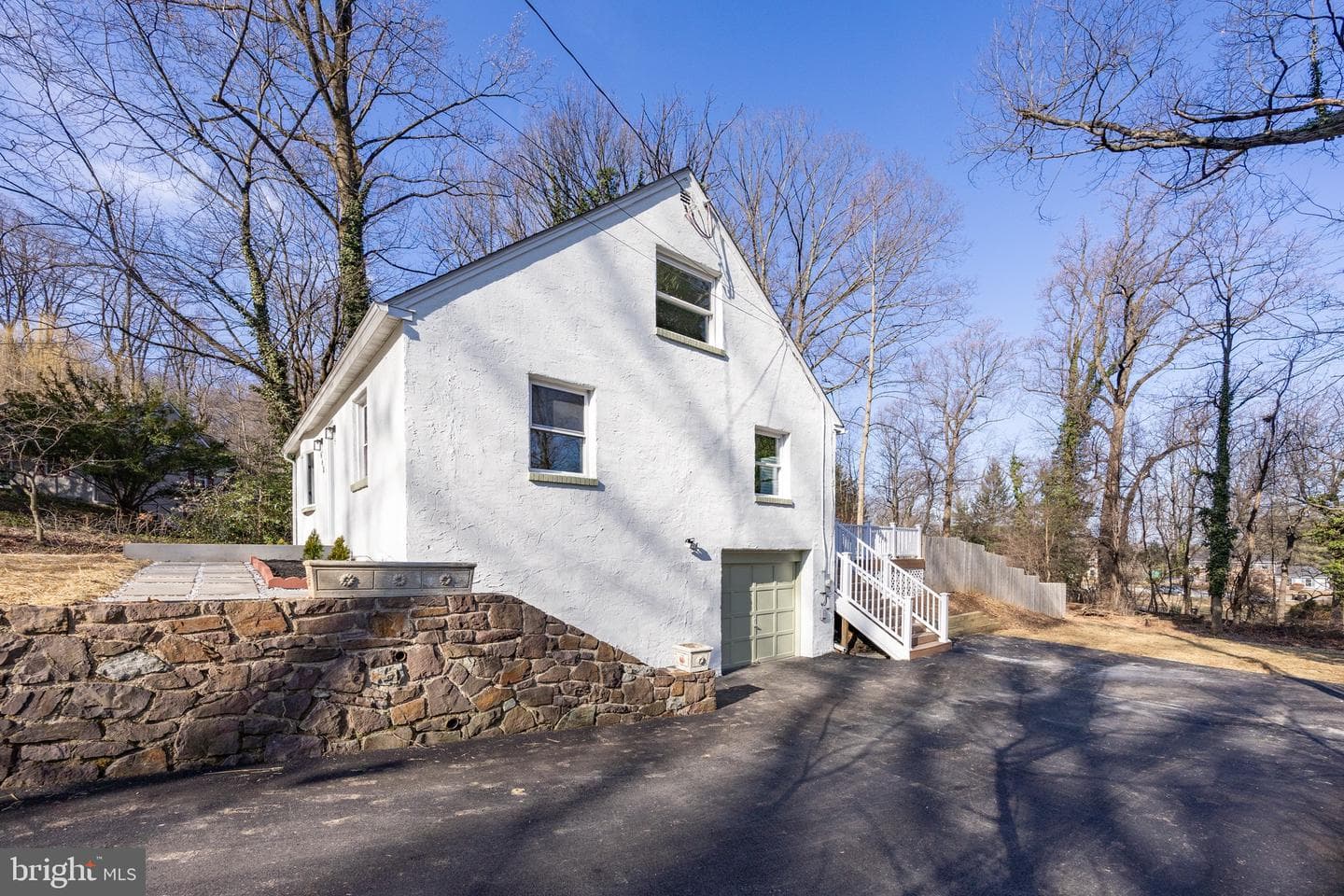 648 Shoemaker Lane photo 38