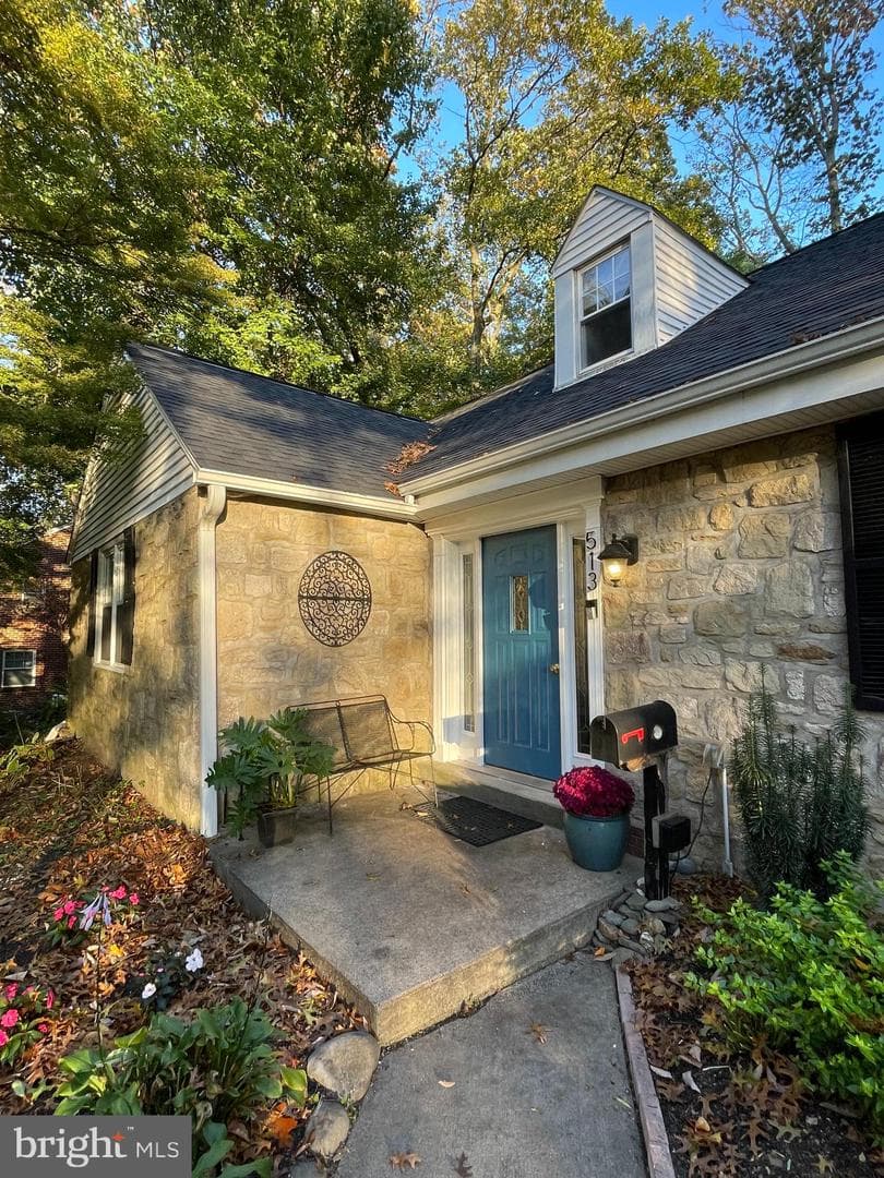 513 Waln Road photo 3