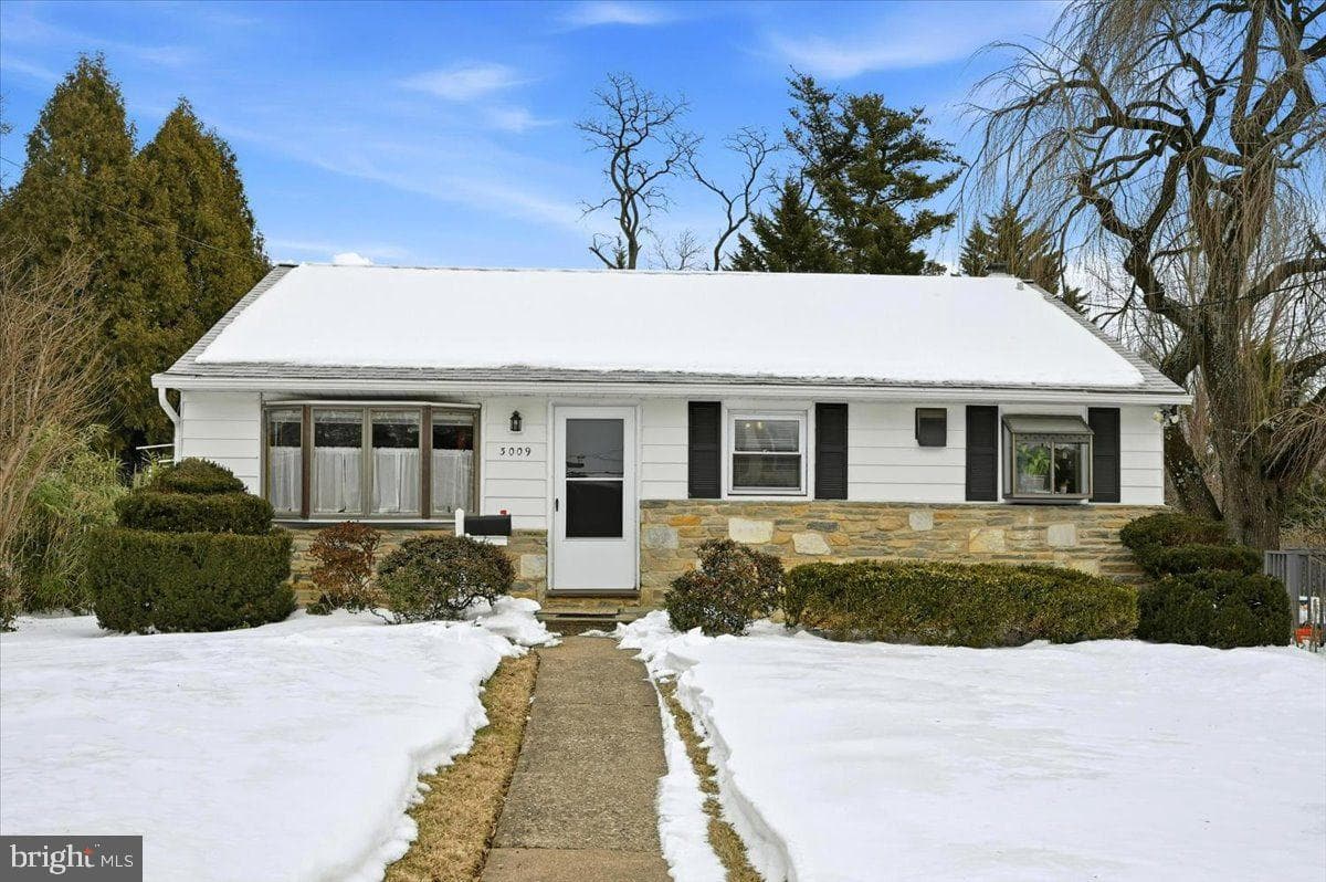 3009 Limekiln Pike photo 3