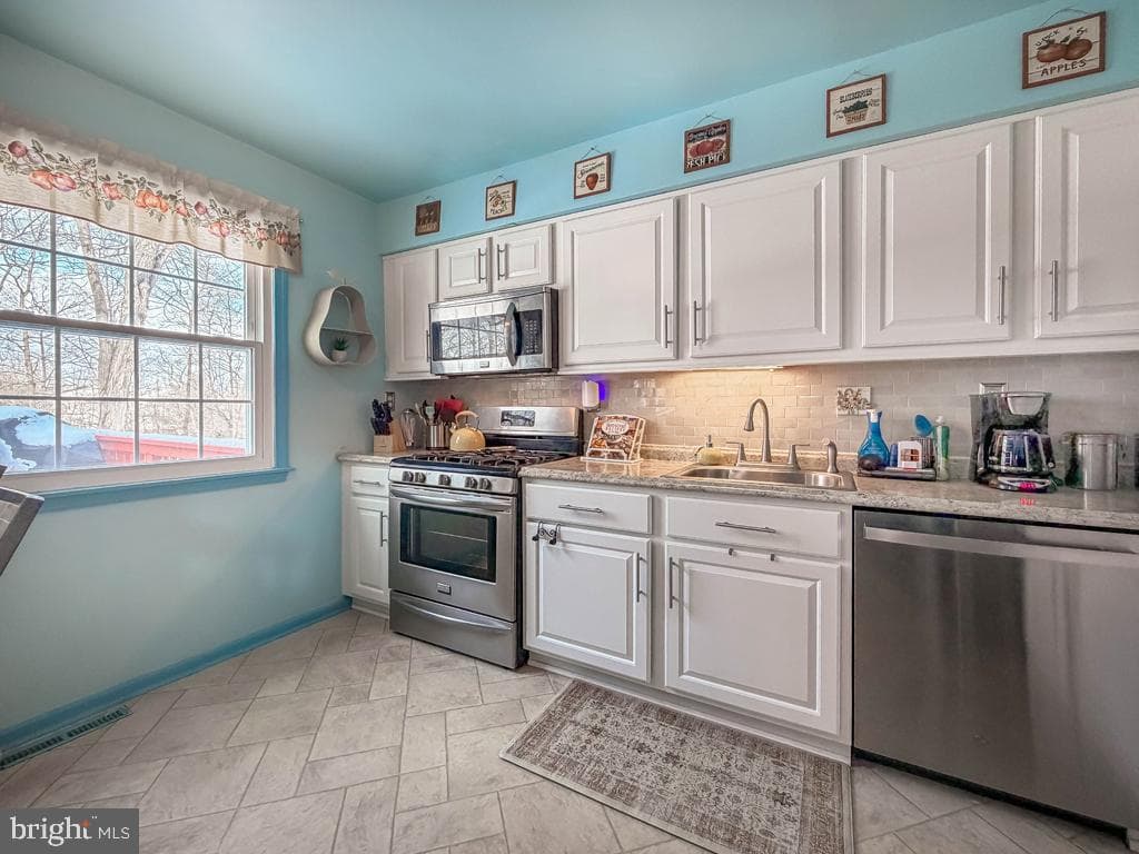 217 Jonathan Drive photo 10