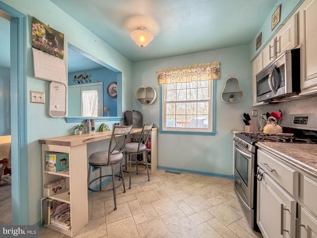 217 Jonathan Drive photo 11