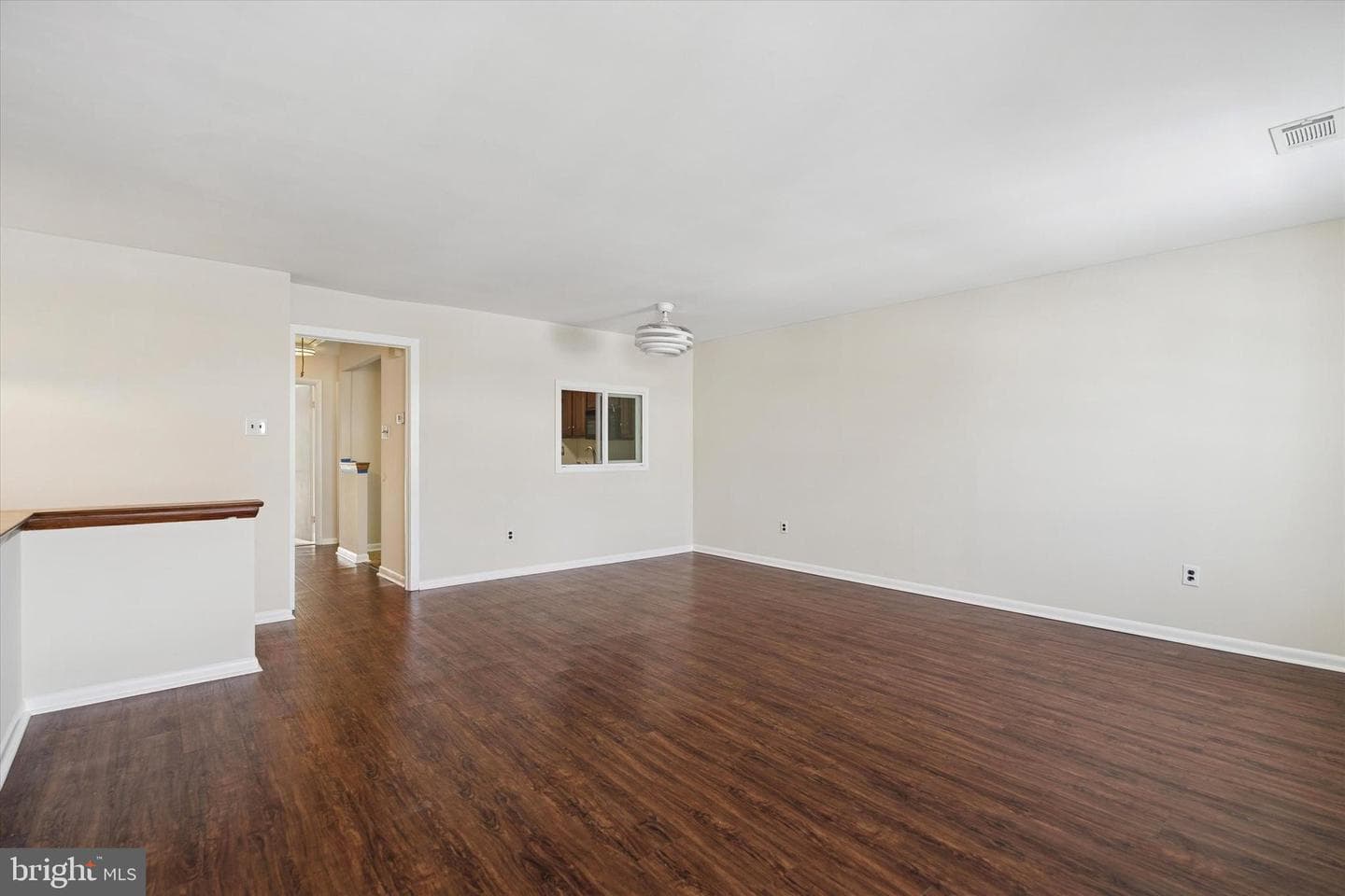 1219 Crosshill Court photo 2