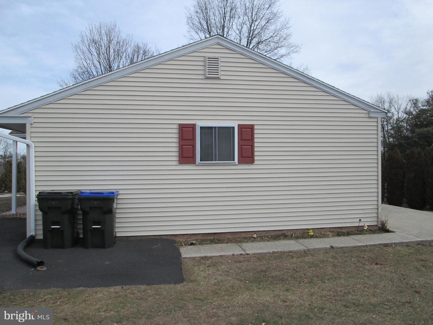 530 Gilbertsville Road photo 4