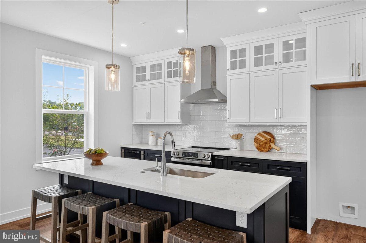 411 Isabelle Court #101 photo 13