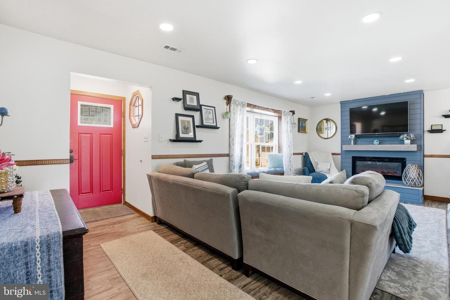 364 Thatcher Circle photo 4