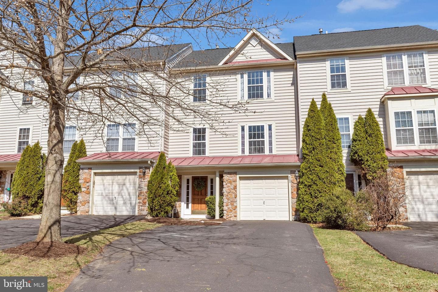 403 Devon Court