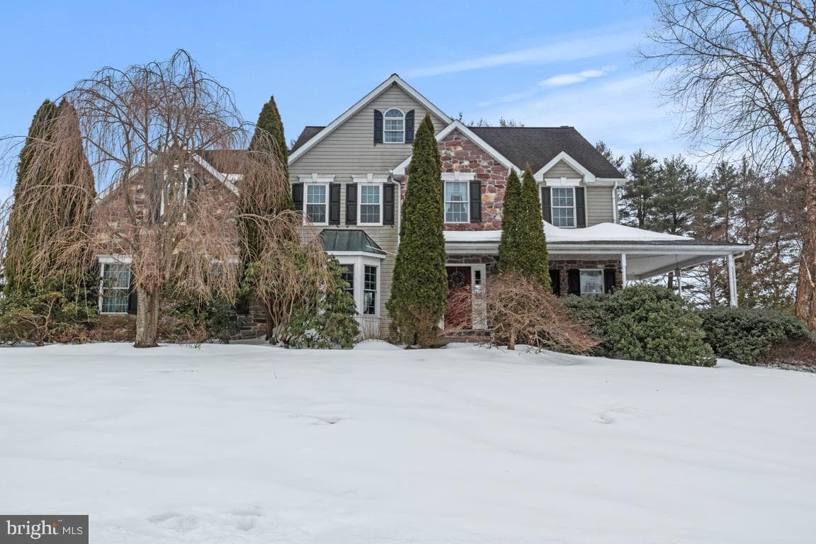 95 Cowpath Road photo 1