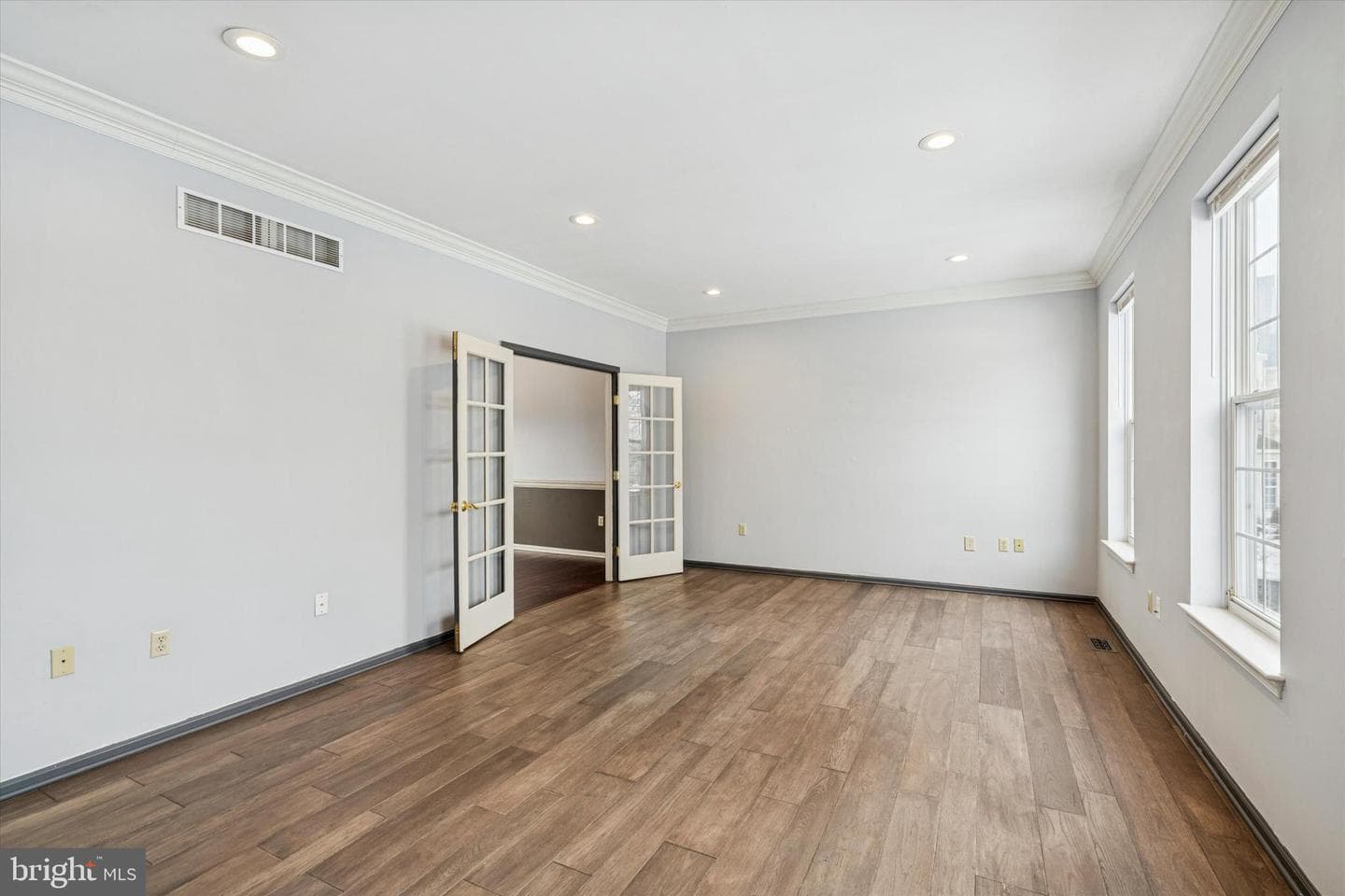 1003 Clover Mill Circle photo 5