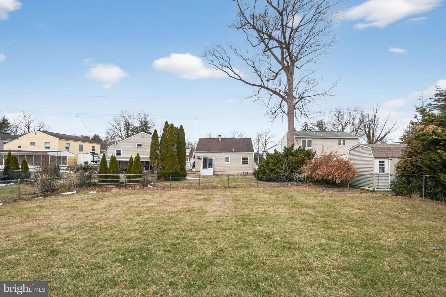 762 Garfield Avenue photo 34