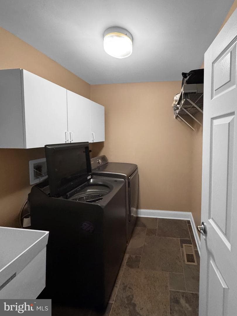 188 Freeland Drive photo 15