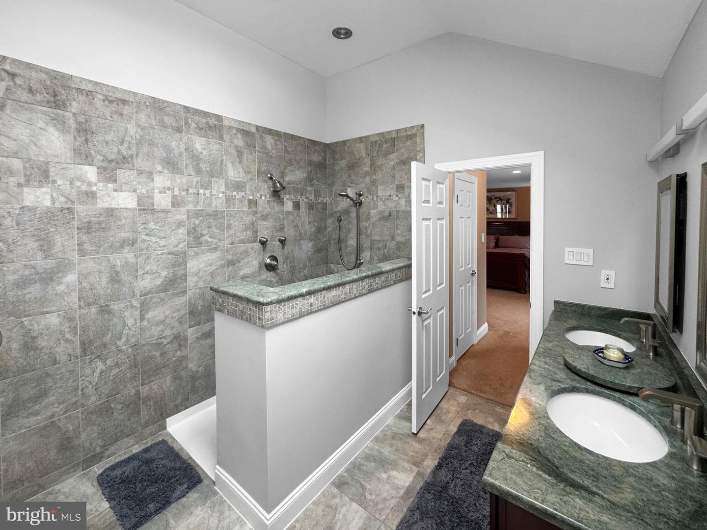 188 Freeland Drive photo 31
