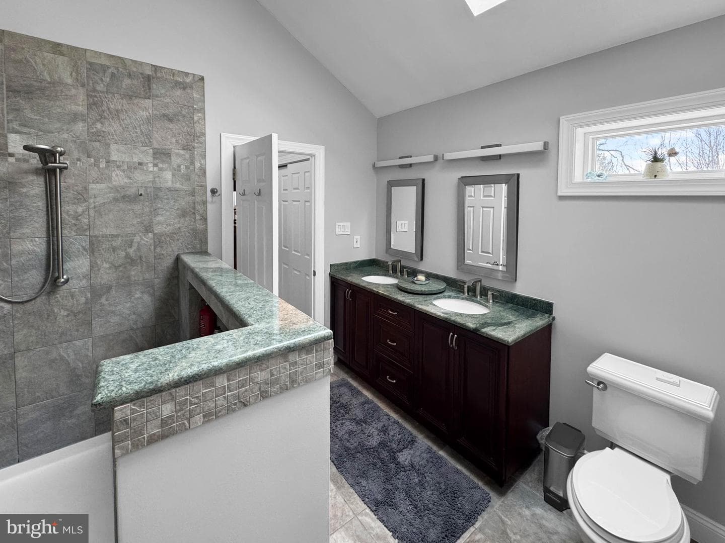 188 Freeland Drive photo 32