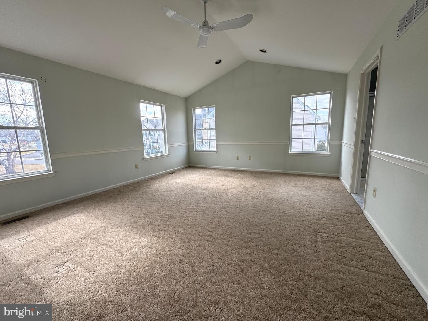 25 Castle Drive photo 18
