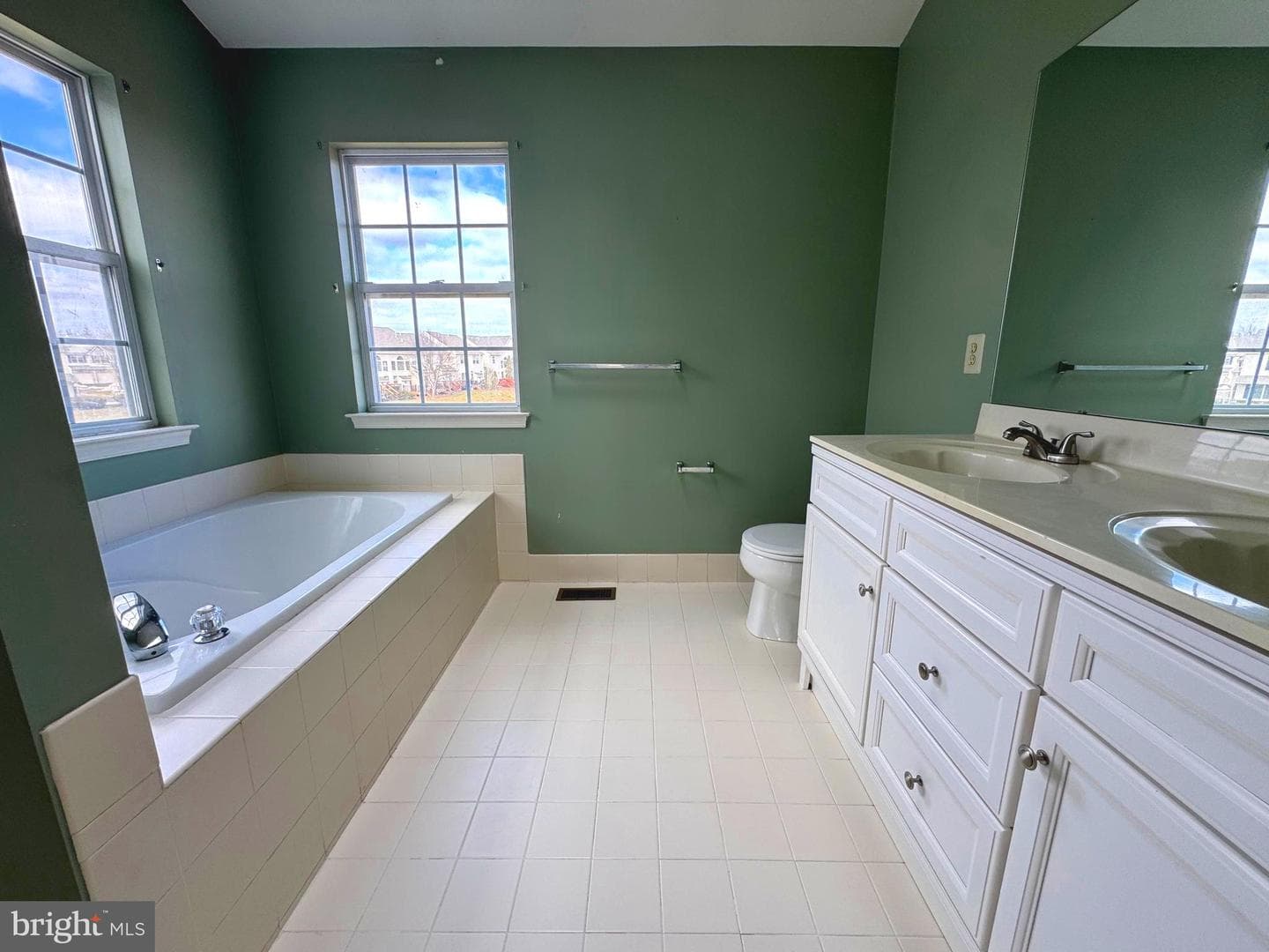 25 Castle Drive photo 21