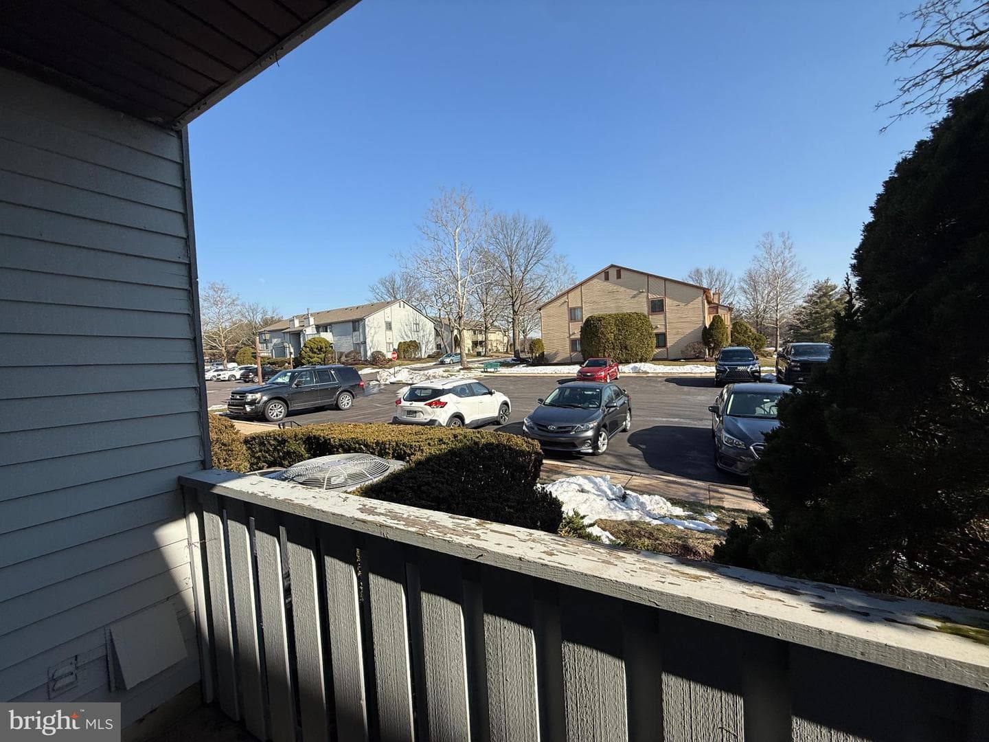 405 Hickory Court photo 12