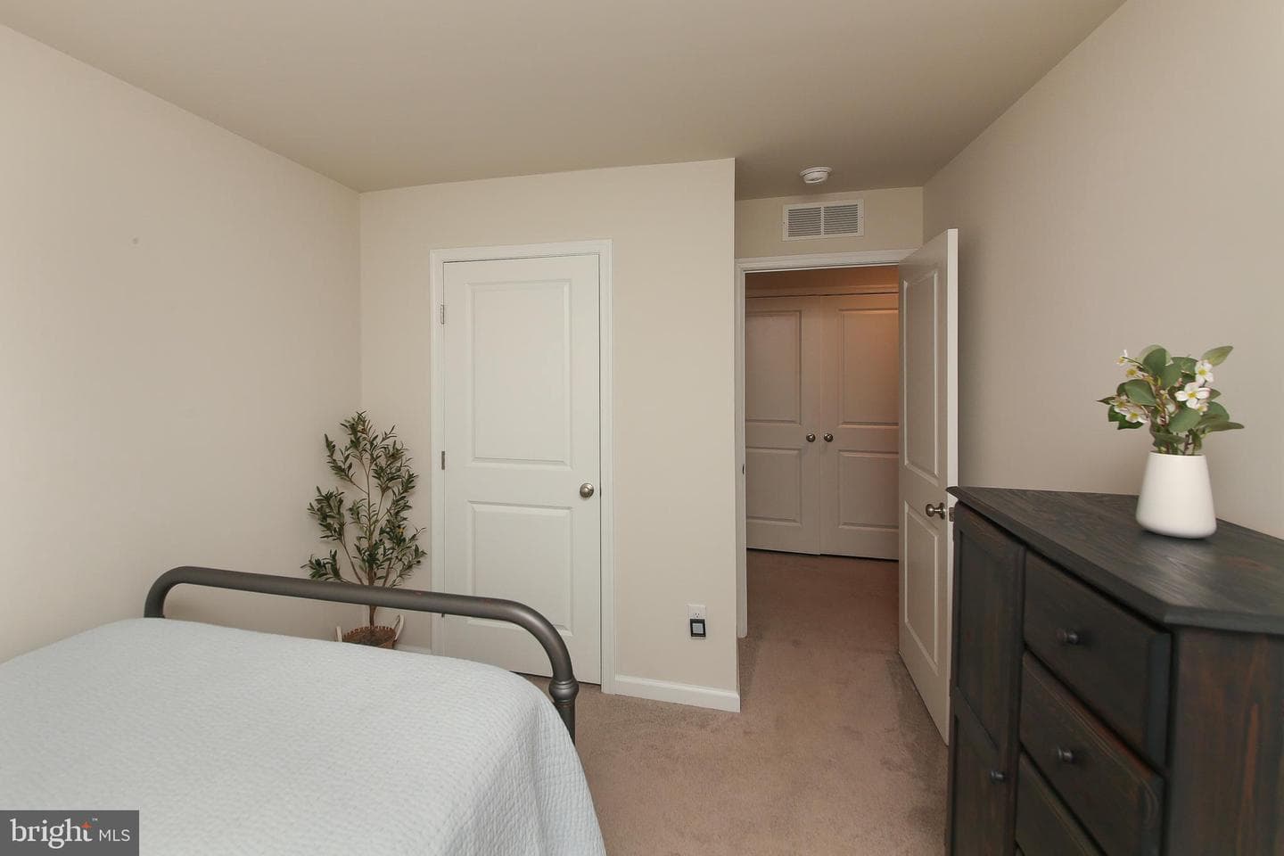 854 Peaceful Lane photo 17