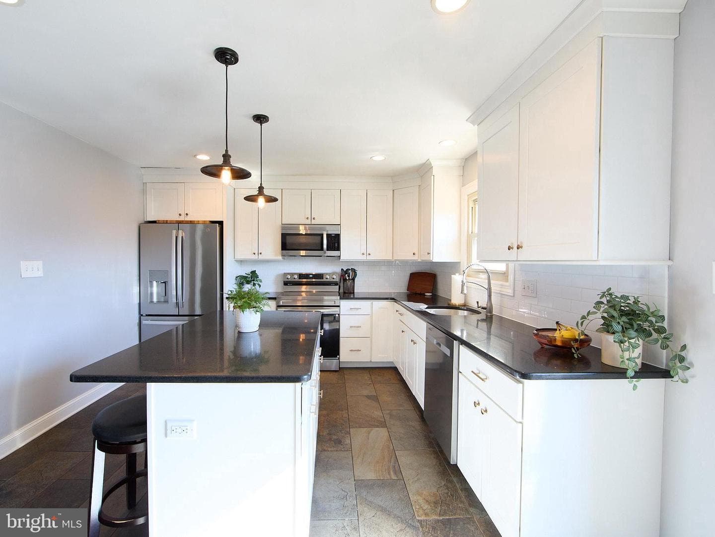 224 Washington Court photo 6