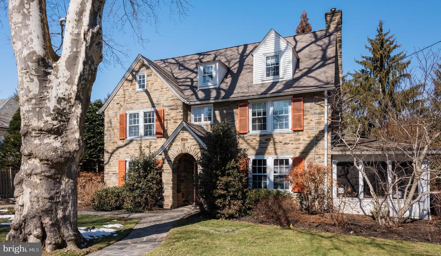 621 Pembroke Road