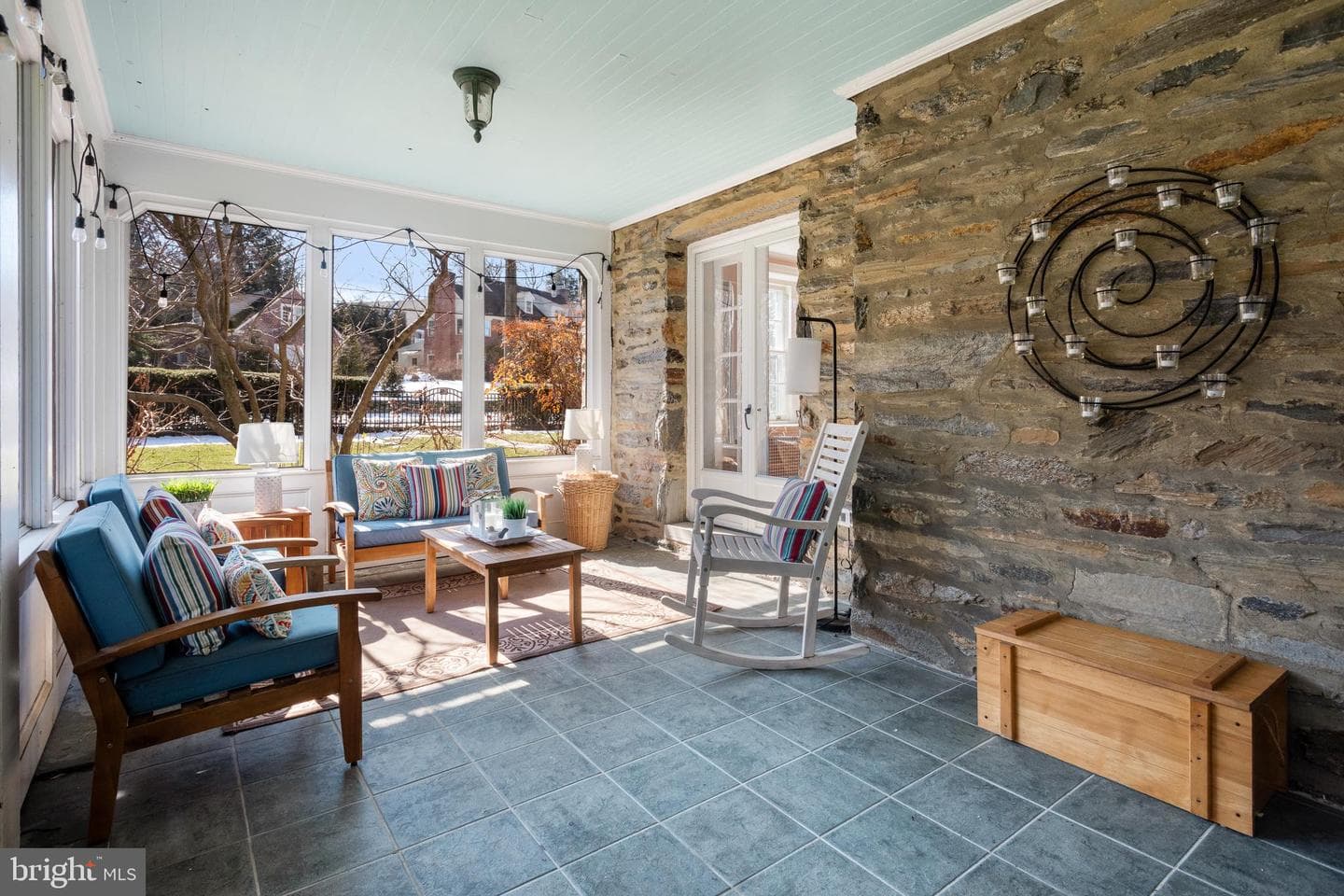 621 Pembroke Road photo 12