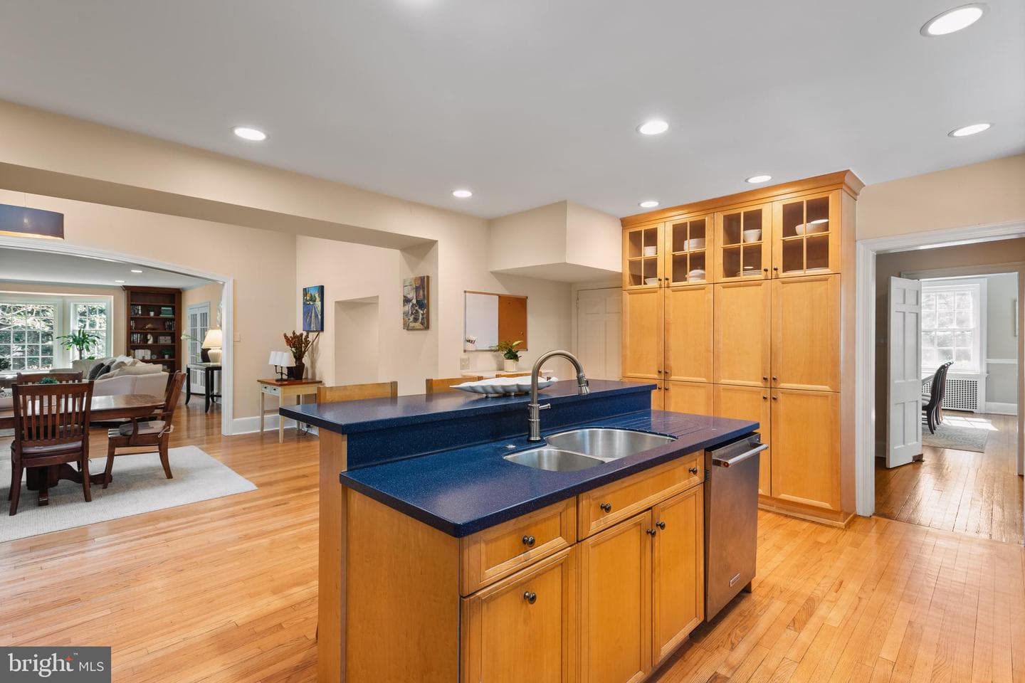 621 Pembroke Road photo 22