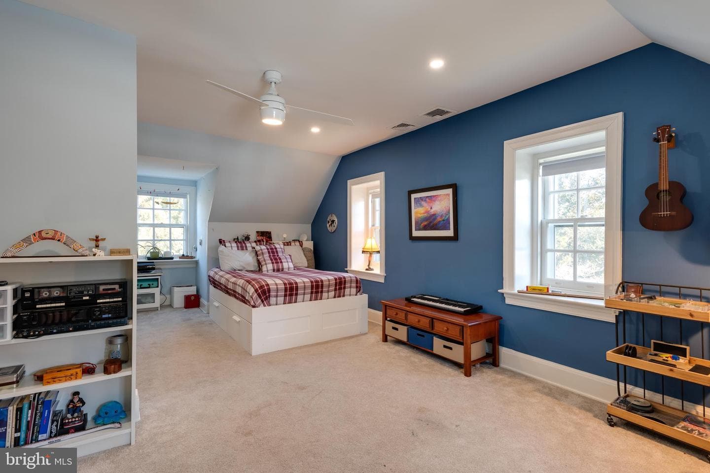 621 Pembroke Road photo 42