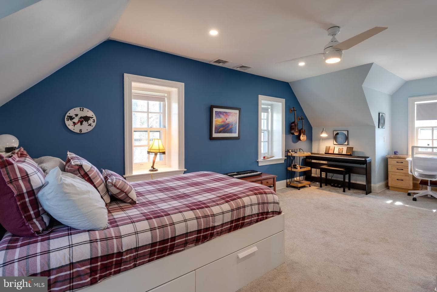 621 Pembroke Road photo 43