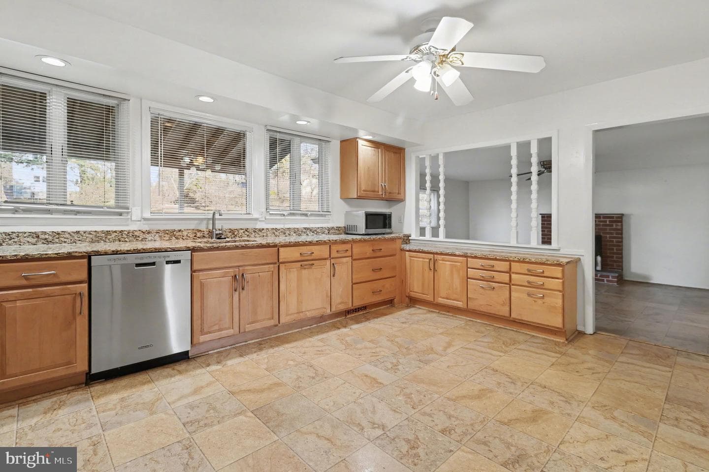 3219 E Hayes Road photo 10