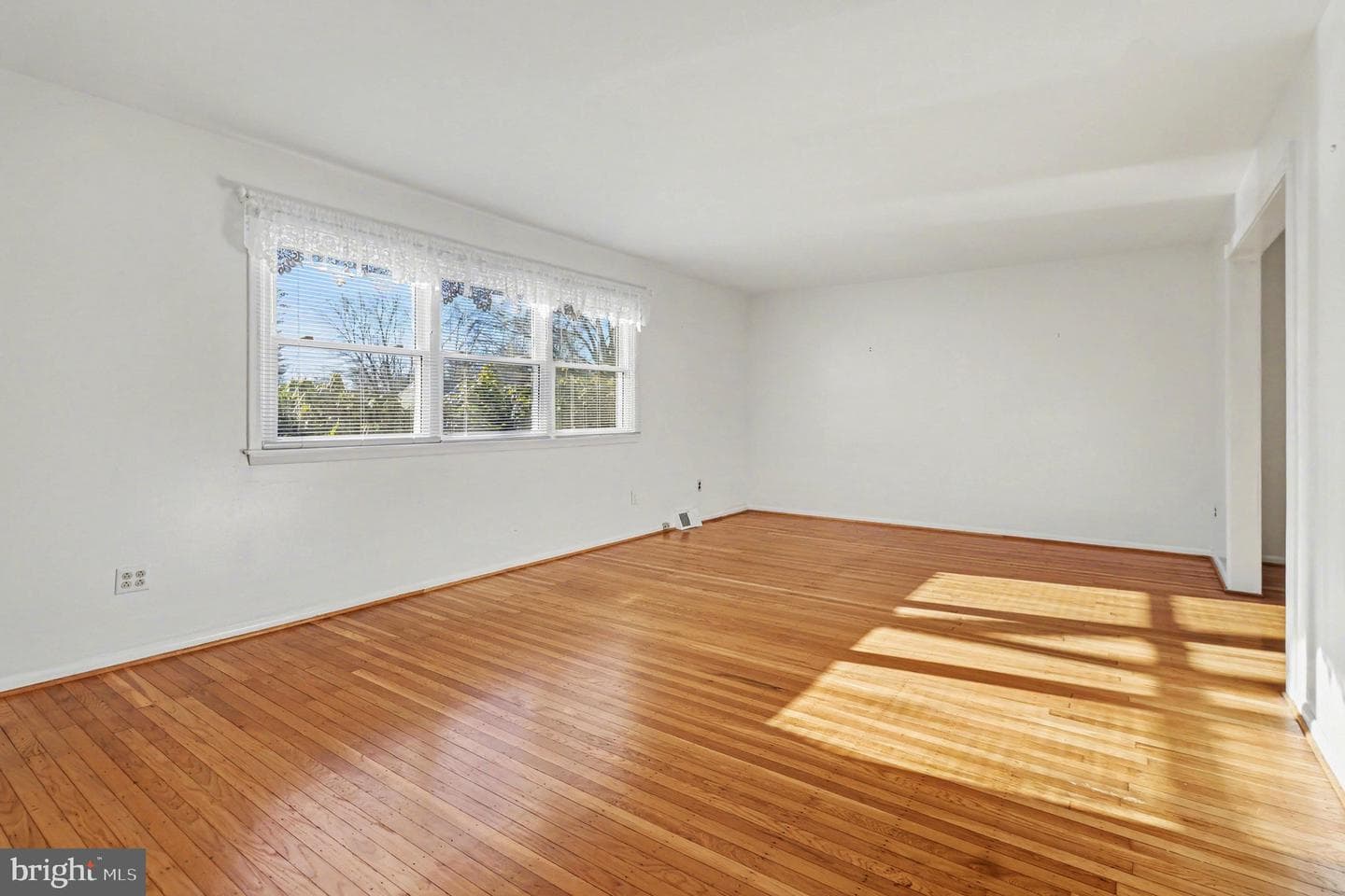 3219 E Hayes Road photo 14