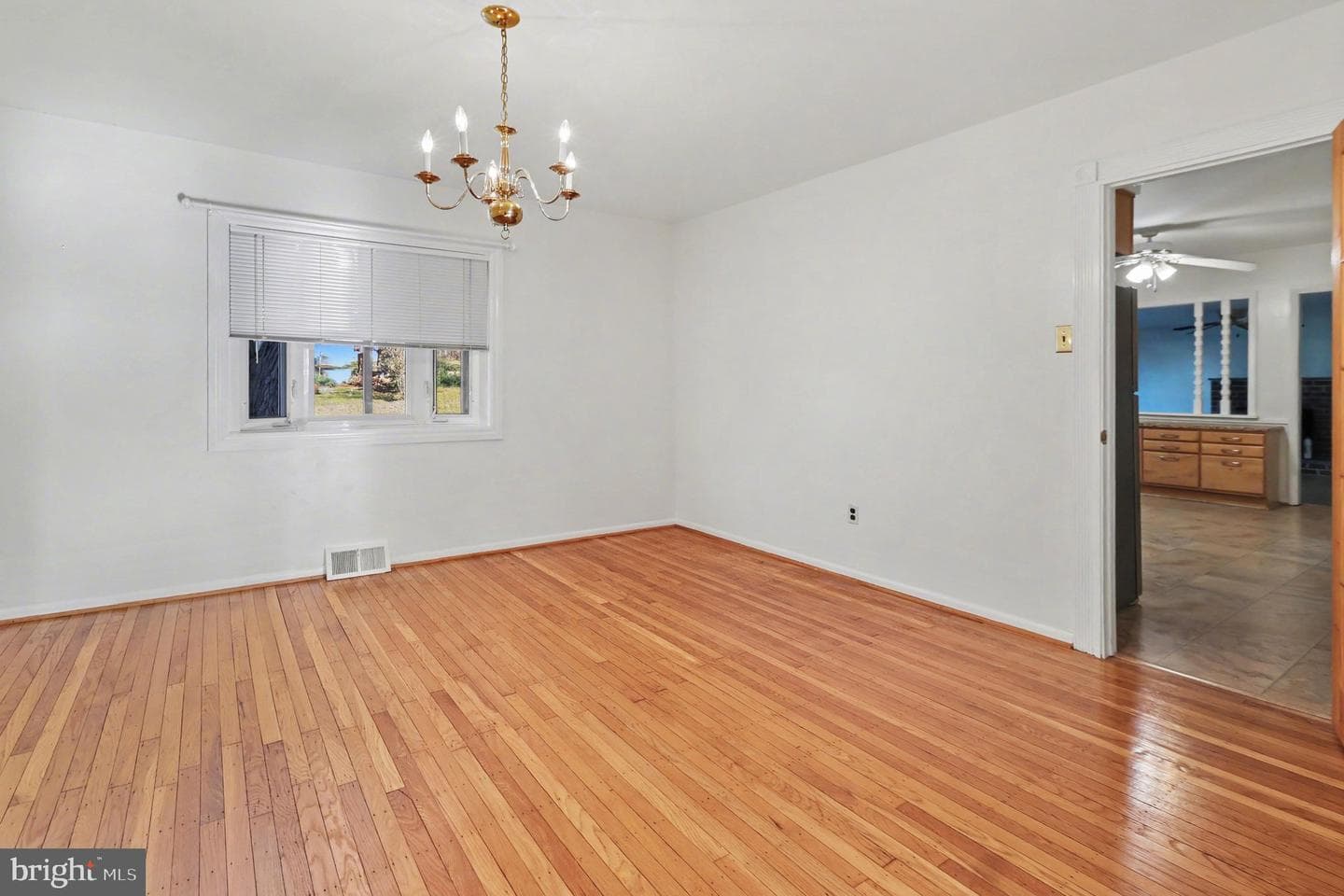 3219 E Hayes Road photo 17