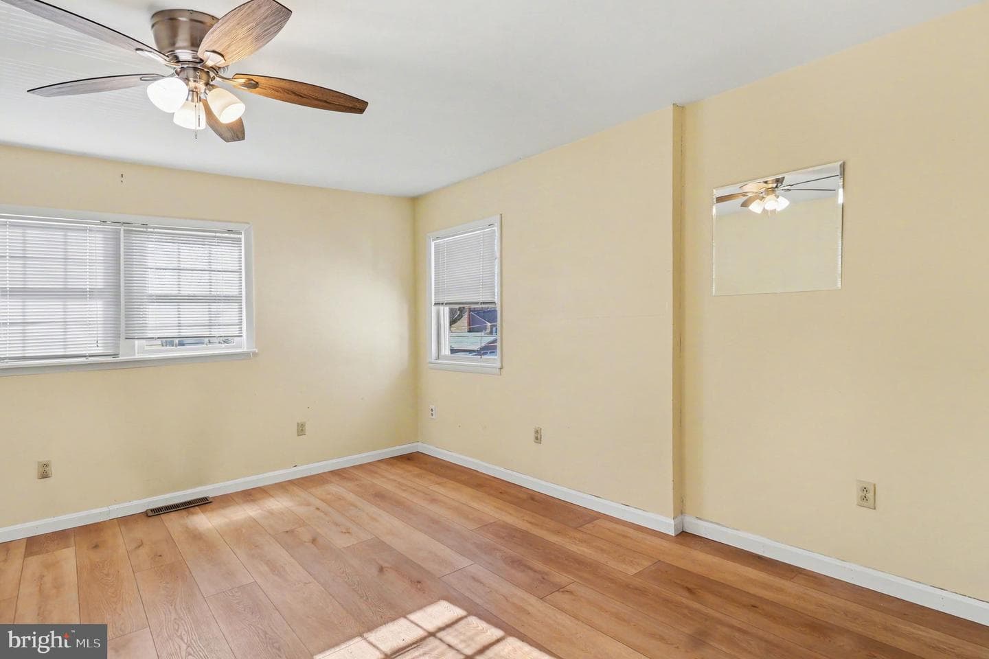 3219 E Hayes Road photo 25
