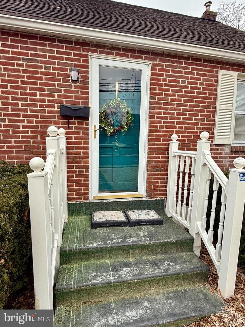220 Wilson Street photo 16