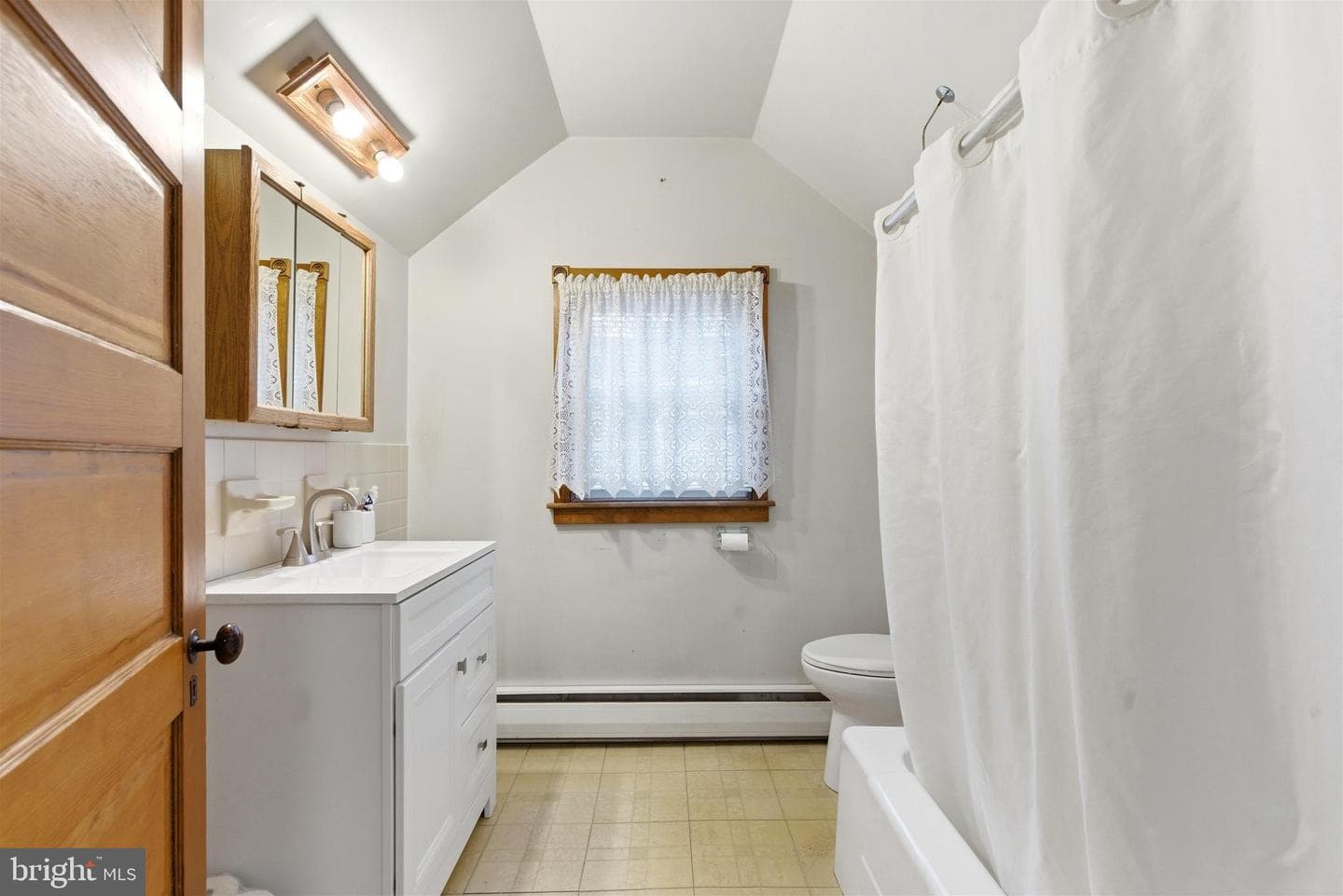 104 Montgomery Avenue photo 20