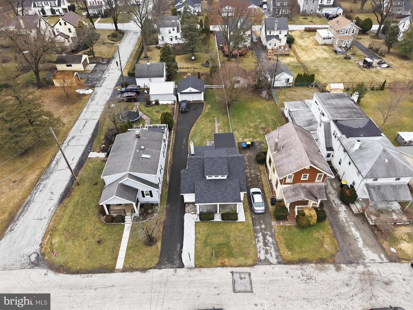 104 Montgomery Avenue photo 29