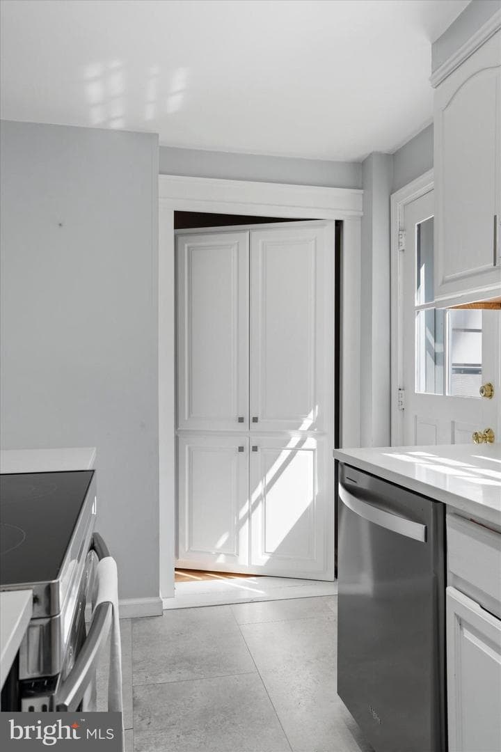 514 Kingston Road photo 13