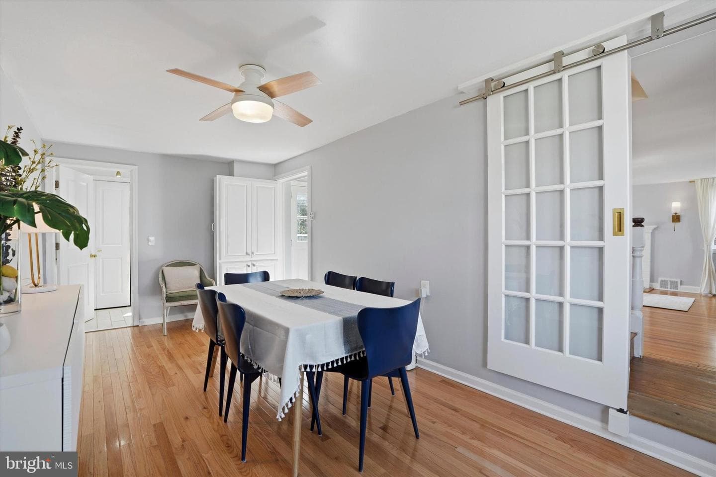 514 Kingston Road photo 18