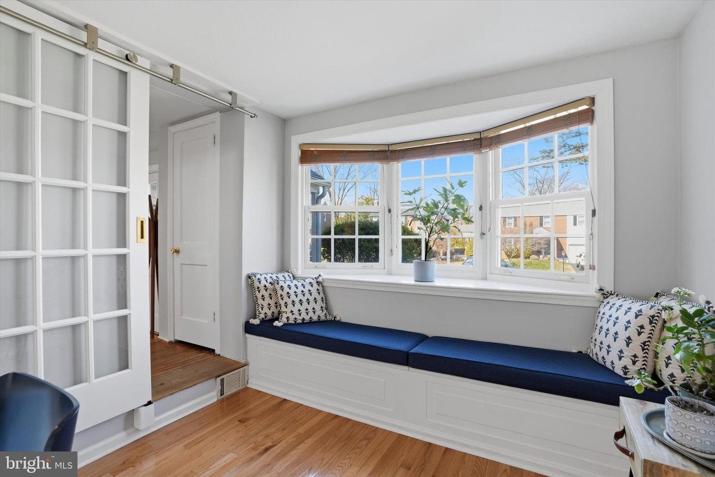 514 Kingston Road photo 19