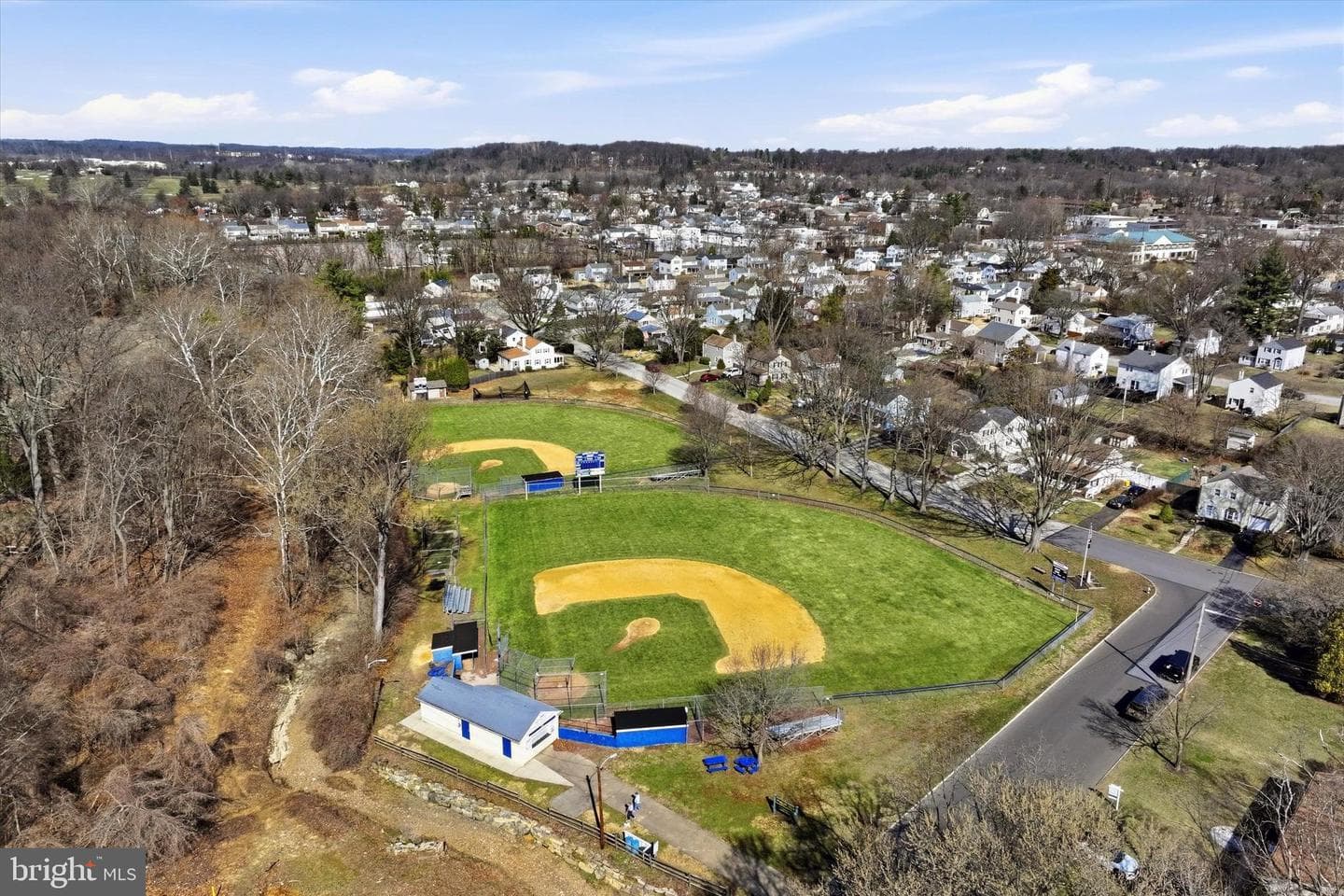 514 Kingston Road photo 40