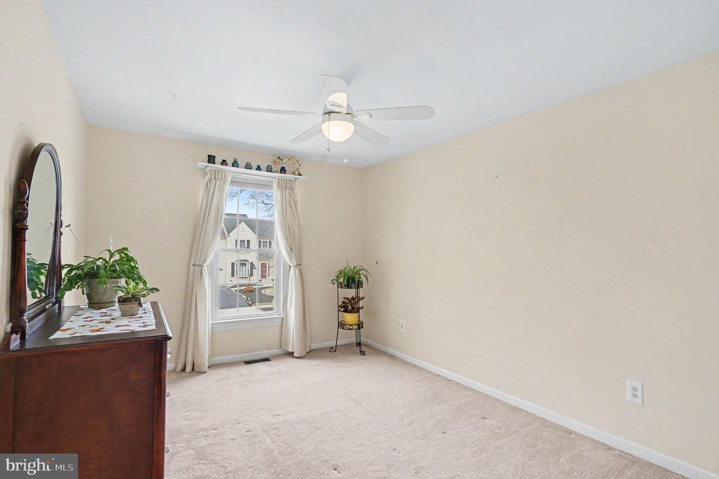 37 Saratoga Lane photo 24