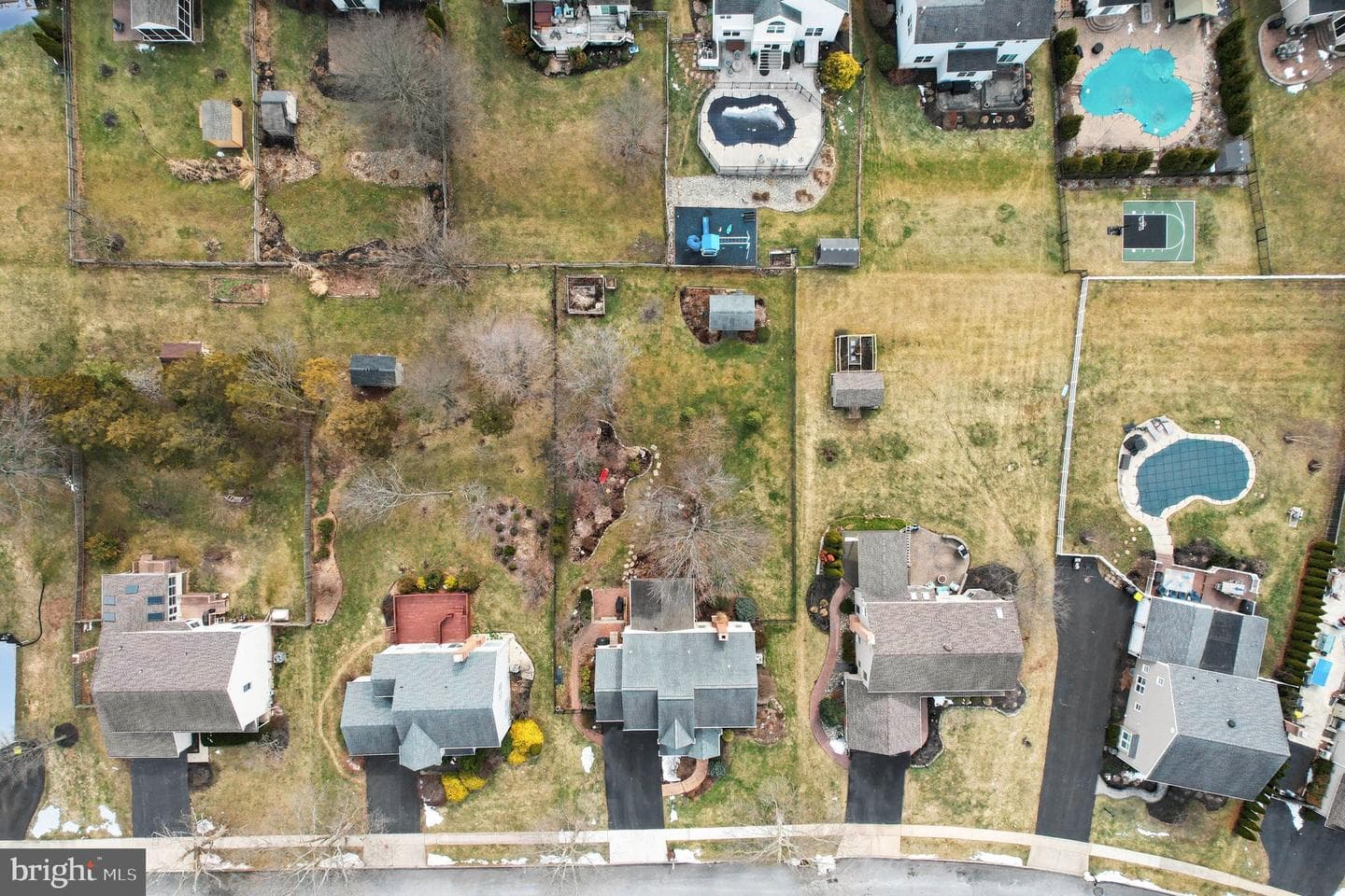 37 Saratoga Lane photo 40