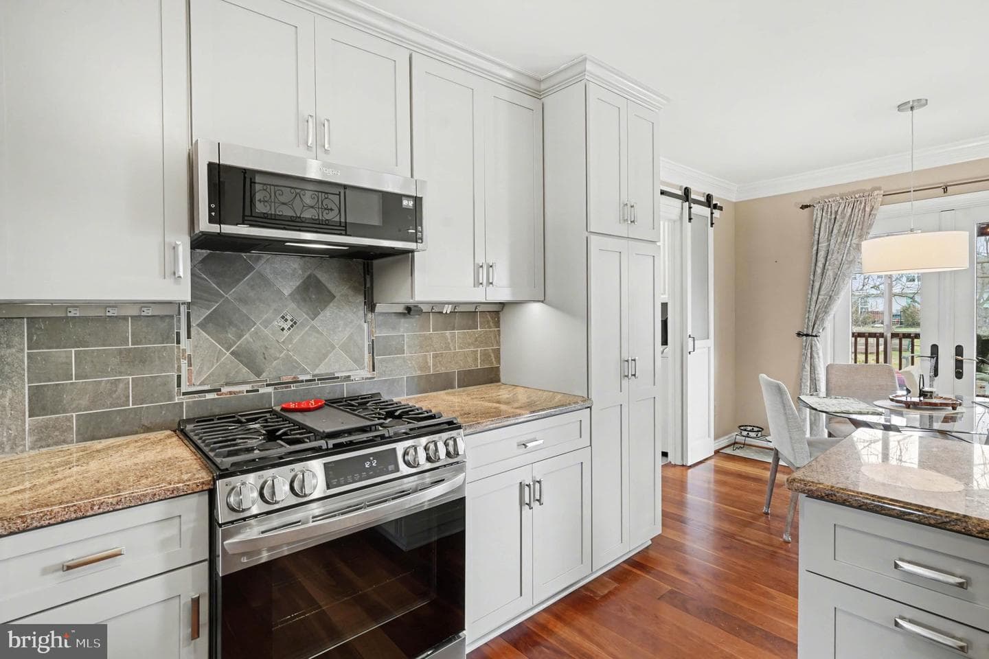 37 Saratoga Lane photo 9