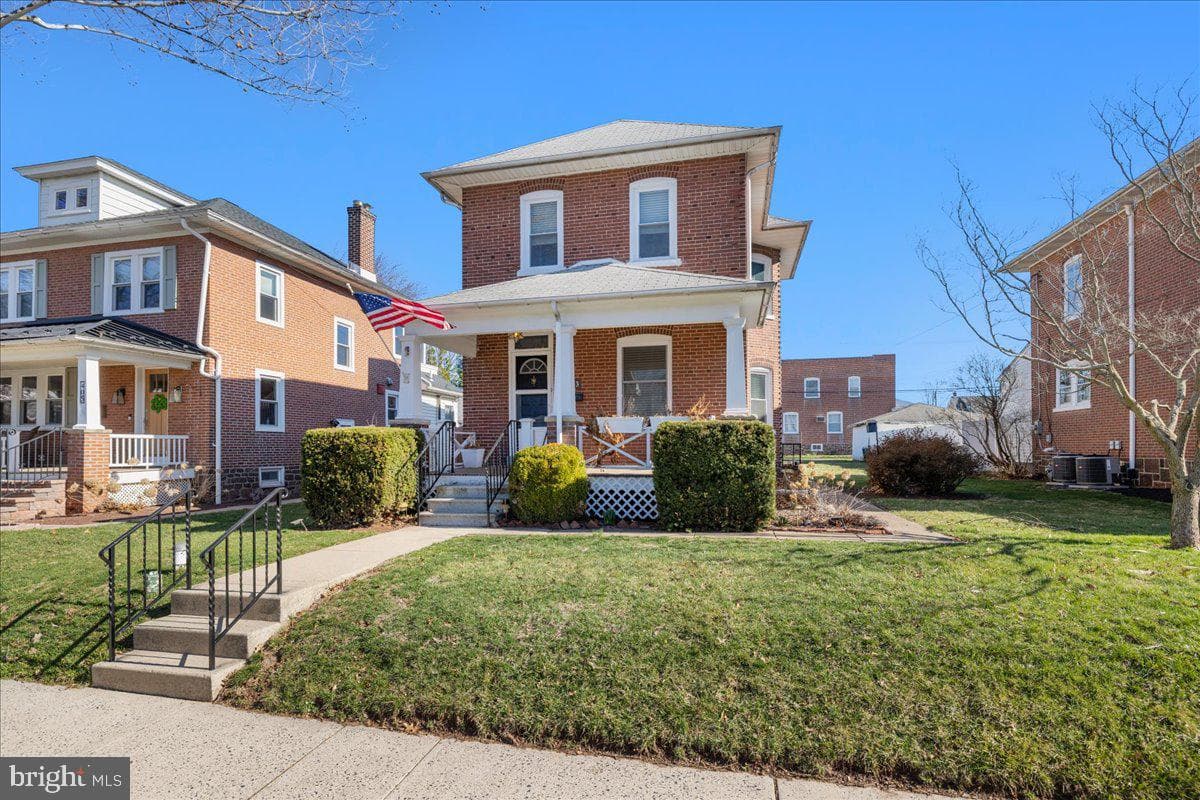 403 W Mount Vernon Street photo 2